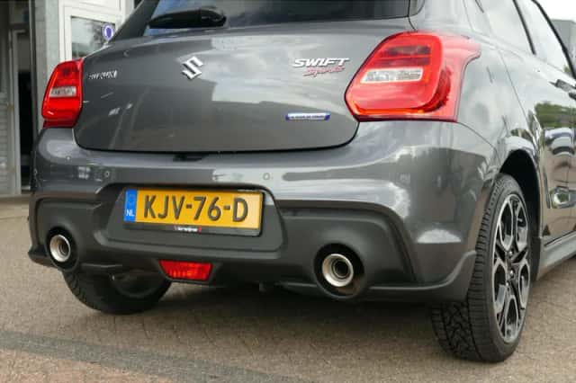 Suzuki Swift (2024) thumbnail 8