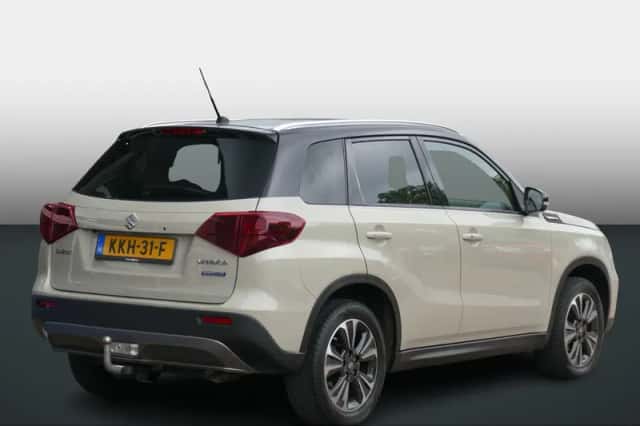 Suzuki Vitara (2023) thumbnail 2