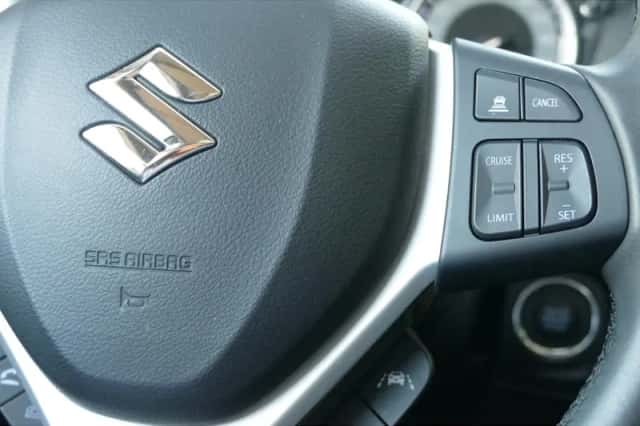 Suzuki Vitara (2023) thumbnail 12