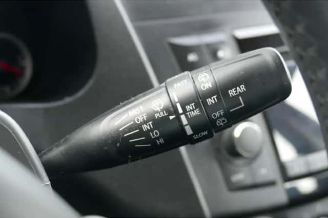 Suzuki Swift (2015) thumbnail 19