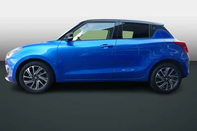 Suzuki Swift (2022) thumbnail 2