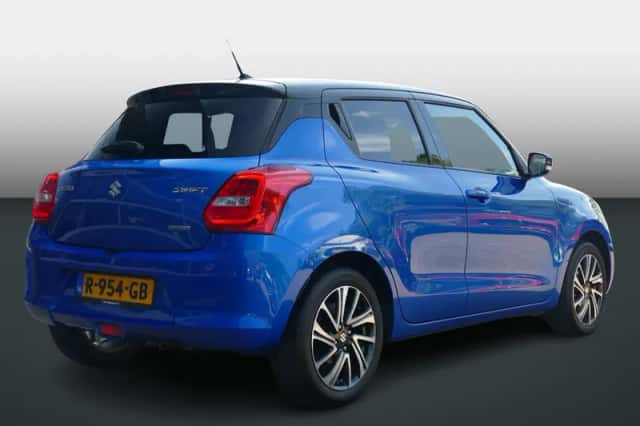 Suzuki Swift (2022) thumbnail 3