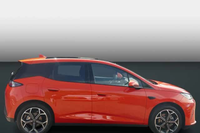 BYD Dolphin (2026) thumbnail 3