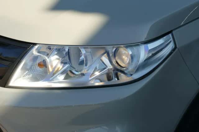 Suzuki Vitara (2015) thumbnail 5