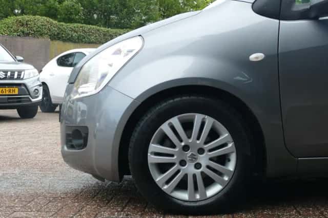 Suzuki Splash (2011) thumbnail 4