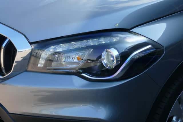 Suzuki S-Cross (2016) thumbnail 6