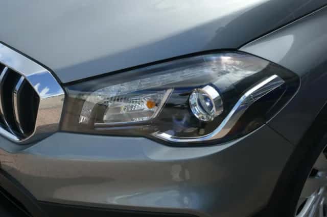 Suzuki S-Cross (2019) thumbnail 6