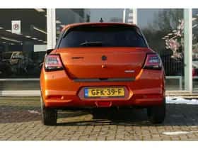 Suzuki Swift (2025) thumbnail 12