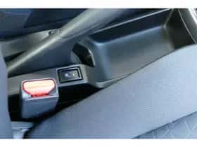 Suzuki Swift (2025) thumbnail 17