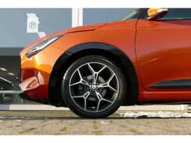 Suzuki Swift (2025) thumbnail 6