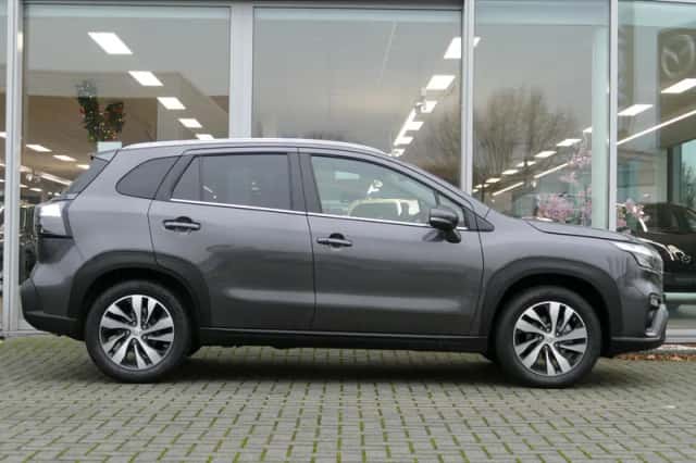 Suzuki S-Cross (2024) thumbnail 18