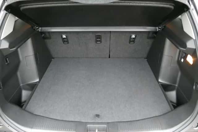 Suzuki S-Cross (2024) thumbnail 9