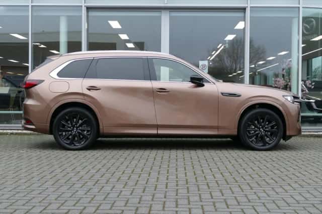Mazda CX-80 (2025) thumbnail 2