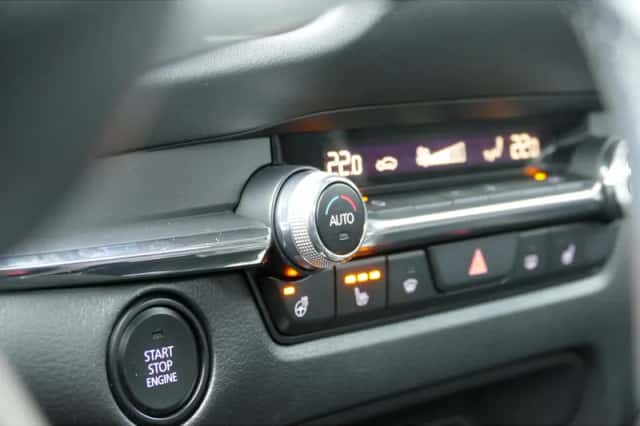 Mazda CX-30 (2022) thumbnail 11