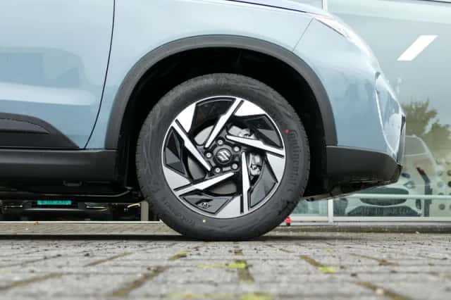Suzuki Vitara (2025) thumbnail 3