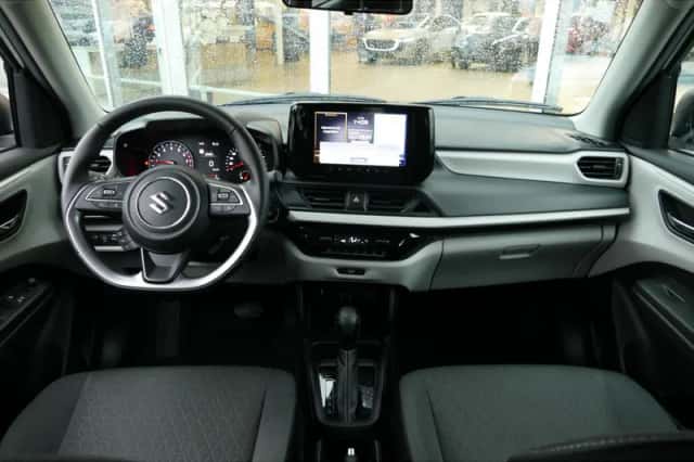 Suzuki Swift (2025) thumbnail 13