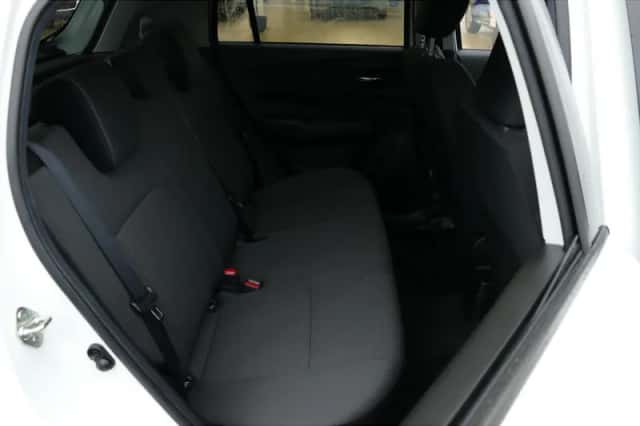 Suzuki Swift (2025) thumbnail 17