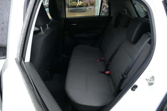 Suzuki Swift (2025) thumbnail 5