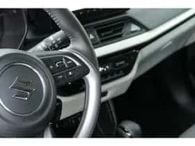 Suzuki Swift (2025) thumbnail 8