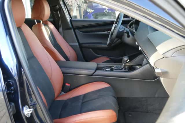 Mazda 3 (2025) thumbnail 17
