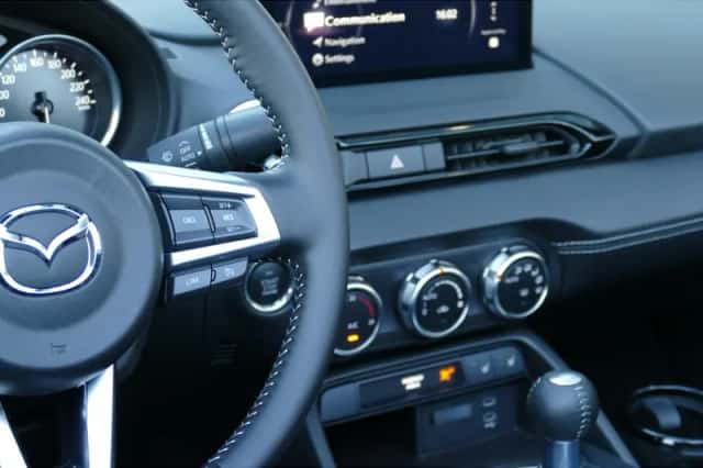 Mazda MX-5 (2026) thumbnail 4