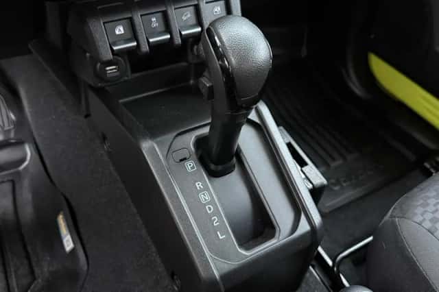 Suzuki Jimny (2020) thumbnail 19