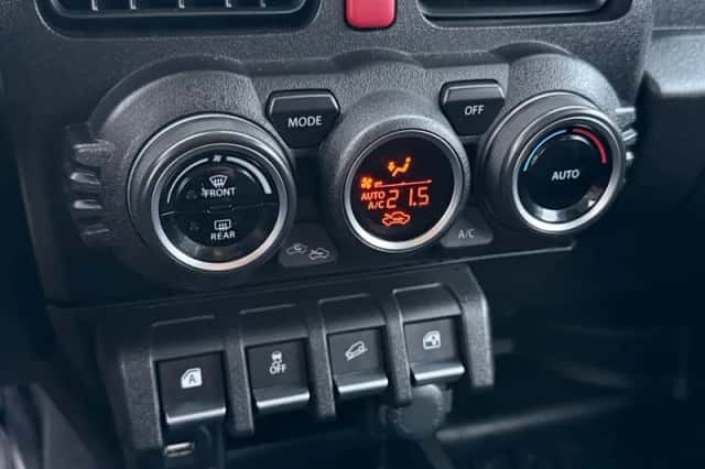 Suzuki Jimny (2020) thumbnail 23