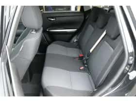 Suzuki Vitara (2024) thumbnail 12