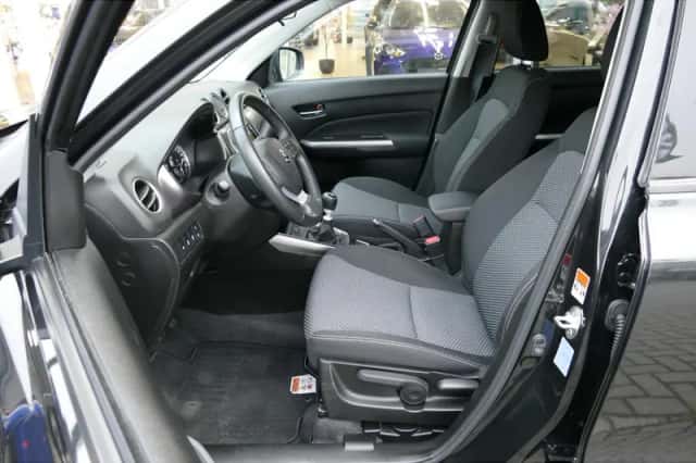 Suzuki Vitara (2024) thumbnail 13
