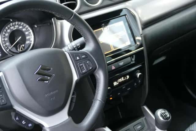 Suzuki Vitara (2024) thumbnail 15