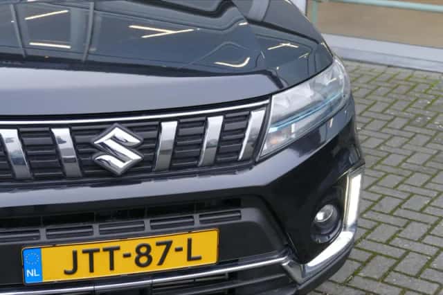 Suzuki Vitara (2024) thumbnail 3
