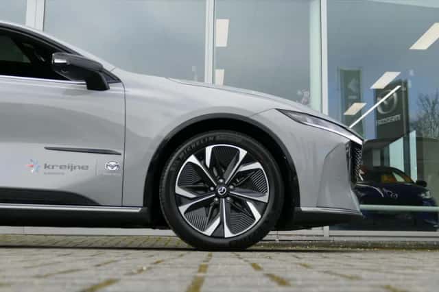 Mazda 6e (2026) thumbnail 4