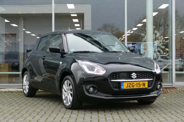 Suzuki Swift (2023) thumbnail 2