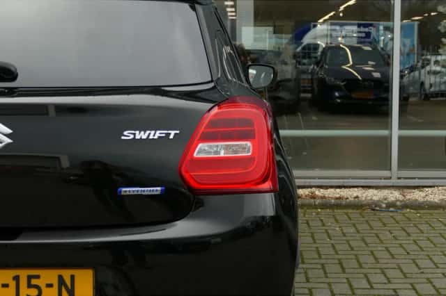 Suzuki Swift (2023) thumbnail 16