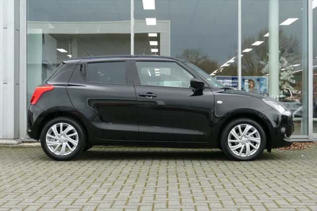 Suzuki Swift (2023) thumbnail 6
