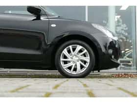 Suzuki Swift (2023) thumbnail 7