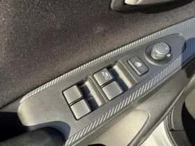 Mazda 2 (2024) thumbnail 11