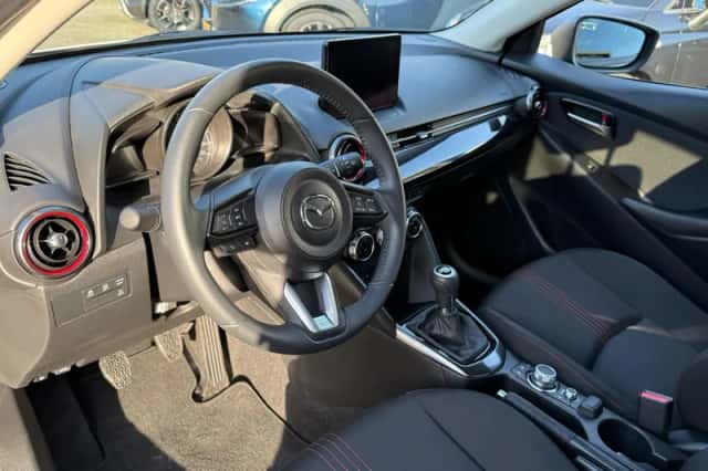 Mazda 2 (2024) thumbnail 10