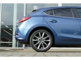 Mazda 3 (2018) thumbnail 5
