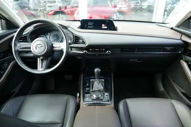 Mazda CX-30 (2023) thumbnail 2