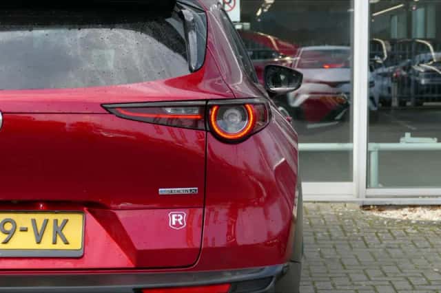 Mazda CX-30 (2023) thumbnail 16