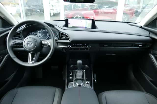 Mazda CX-30 (2026) thumbnail 2