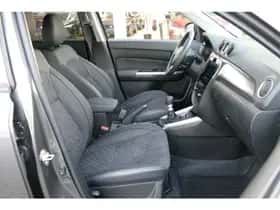 Suzuki Vitara (2024) thumbnail 12