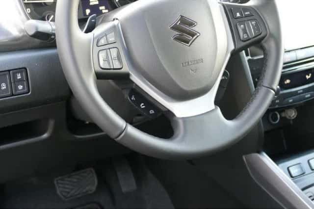 Suzuki Vitara (2024) thumbnail 7
