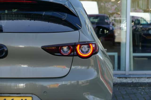 Mazda 3 (2024) thumbnail 11