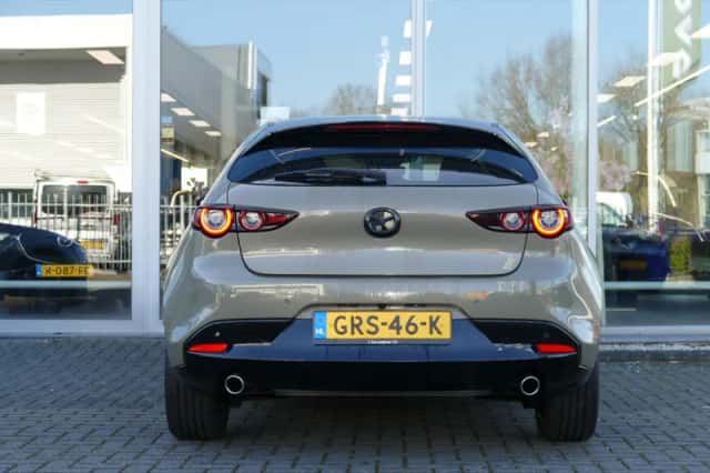 Mazda 3 (2024) thumbnail 15