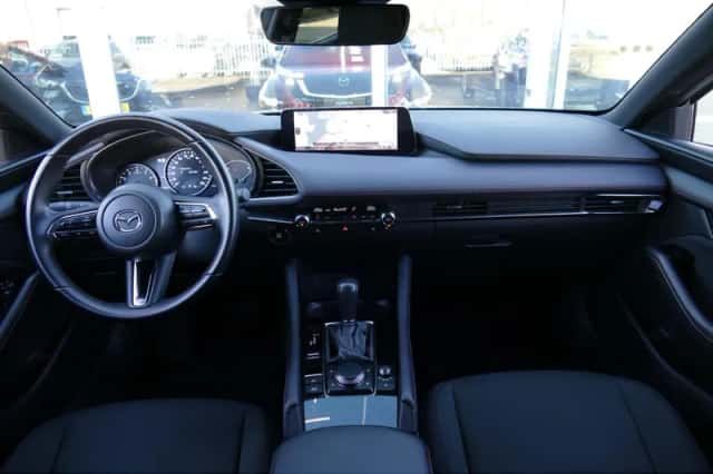 Mazda 3 (2024) thumbnail 17