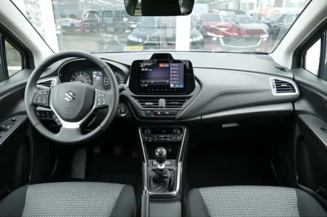 Suzuki S-Cross (2026) thumbnail 16