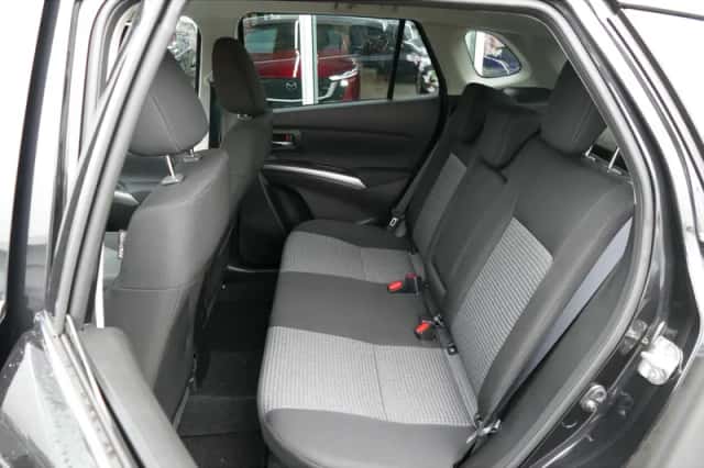 Suzuki S-Cross (2026) thumbnail 6