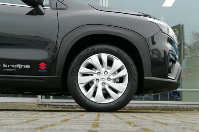 Suzuki S-Cross (2026) thumbnail 7